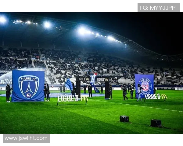 西甲激战巴黎圣日耳曼与利物浦战平神奇扑救引发转会热议