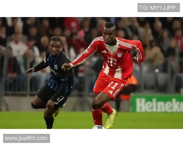 英超精彩对决里昂逆转拜仁帽子戏法引发争议判罚热议